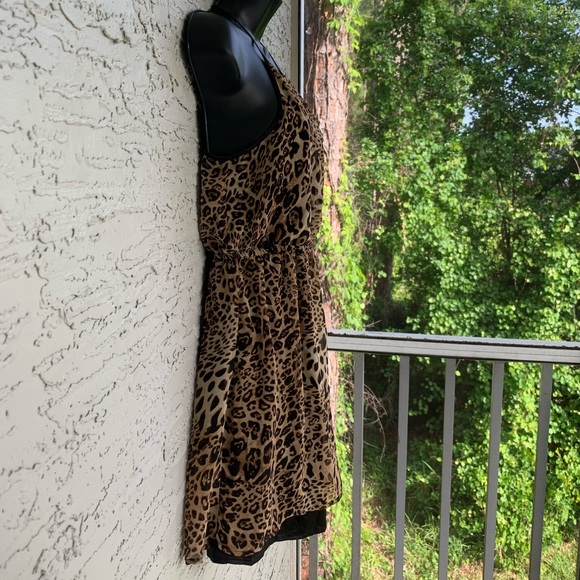 Leopard Printed Summer Dress 🐆 - Picture 3 of 8